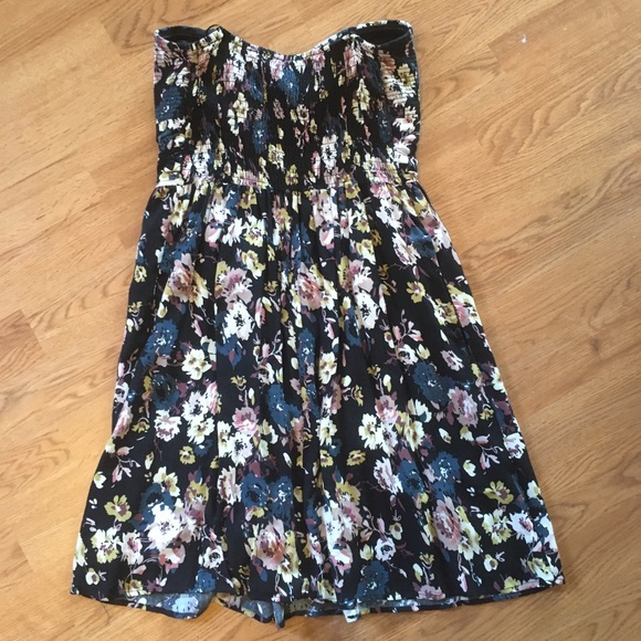 Floral strapless dress - Picture 2 of 2